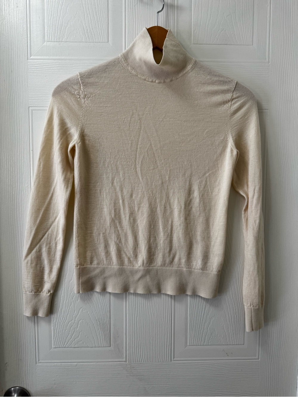 Theory Cream Turtleneck Sweater - Women's Lightweight Knit